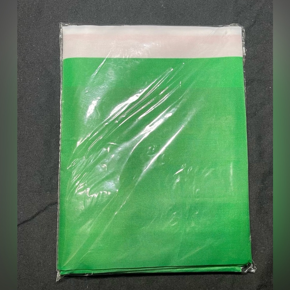 Italian flag - Picture 2 of 2